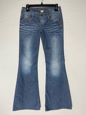 Vintage Y2K Silver Jeans Bondi Wide Flare LegMed Wash Denim Jeans 26 Festival